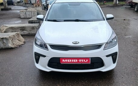 KIA Rio IV, 2018 год, 970 000 рублей, 1 фотография