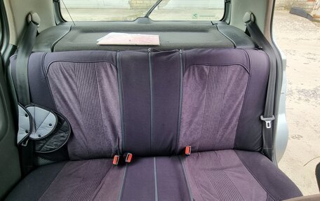 Volkswagen Polo III рестайлинг, 2001 год, 300 000 рублей, 18 фотография