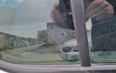 Volkswagen Polo III рестайлинг, 2001 год, 300 000 рублей, 23 фотография