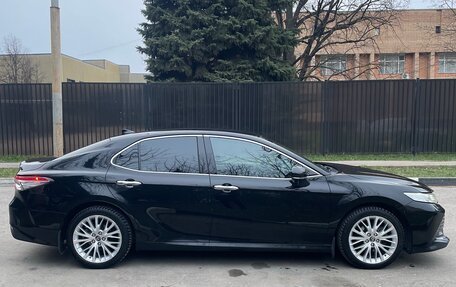 Toyota Camry, 2019 год, 3 025 000 рублей, 5 фотография