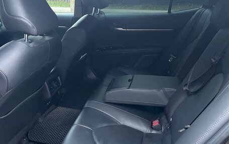 Toyota Camry, 2019 год, 3 025 000 рублей, 10 фотография