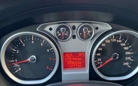 Ford Focus II рестайлинг, 2010 год, 8 фотография