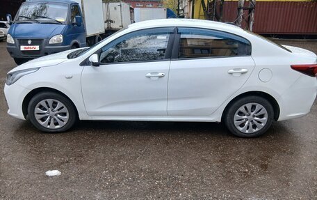 KIA Rio IV, 2018 год, 970 000 рублей, 3 фотография