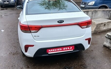 KIA Rio IV, 2018 год, 970 000 рублей, 2 фотография