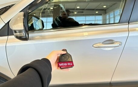 Toyota RAV4, 2016 год, 2 499 000 рублей, 21 фотография