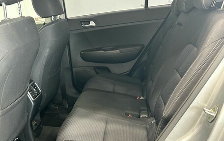 KIA Sportage IV рестайлинг, 2021 год, 2 499 000 рублей, 10 фотография