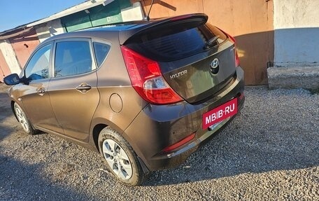 Hyundai Solaris II рестайлинг, 2015 год, 950 000 рублей, 6 фотография