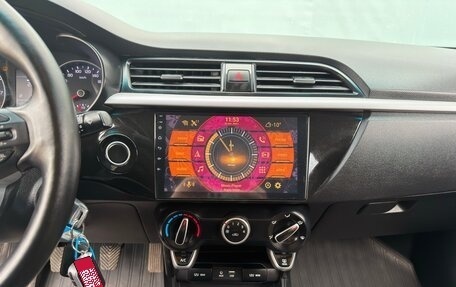 KIA Rio IV, 2017 год, 990 000 рублей, 12 фотография