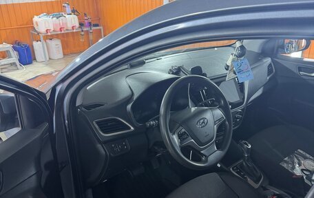 Hyundai Solaris II рестайлинг, 2018 год, 4 фотография