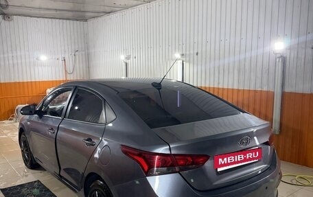 Hyundai Solaris II рестайлинг, 2018 год, 3 фотография