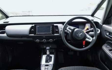 Honda Fit, 2020 год, 1 460 000 рублей, 7 фотография