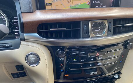 Lexus LX III, 2016 год, 7 500 000 рублей, 23 фотография