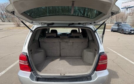 Toyota Kluger I, 2001 год, 1 000 000 рублей, 18 фотография