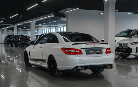 Mercedes-Benz E-Класс, 2011 год, 1 470 000 рублей, 4 фотография