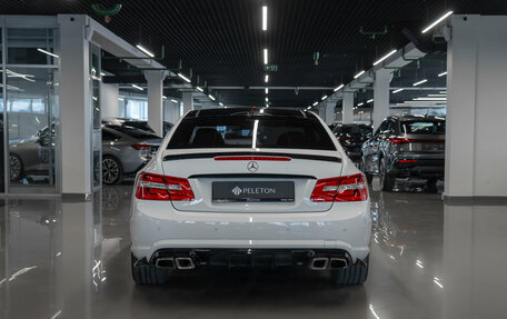 Mercedes-Benz E-Класс, 2011 год, 1 470 000 рублей, 6 фотография