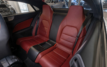 Mercedes-Benz E-Класс, 2011 год, 1 470 000 рублей, 13 фотография