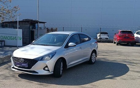 Hyundai Solaris II рестайлинг, 2021 год, 1 590 000 рублей, 1 фотография