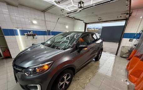 Renault Kaptur I рестайлинг, 2021 год, 1 650 000 рублей, 6 фотография