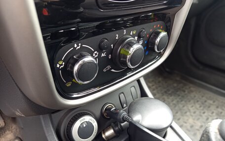 Renault Duster I рестайлинг, 2014 год, 1 250 000 рублей, 5 фотография