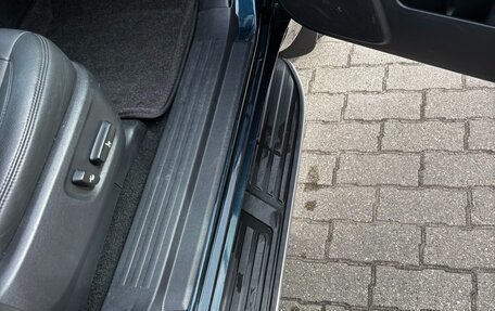 Toyota Land Cruiser Prado 150 рестайлинг 2, 2018 год, 5 000 000 рублей, 18 фотография