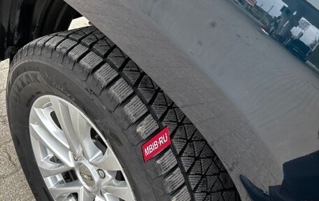 Toyota Land Cruiser Prado 150 рестайлинг 2, 2018 год, 5 000 000 рублей, 12 фотография