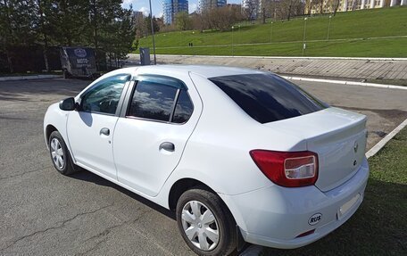 Renault Logan II, 2017 год, 558 000 рублей, 5 фотография