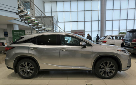 Lexus RX IV рестайлинг, 2018 год, 4 280 000 рублей, 5 фотография