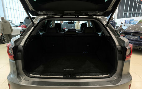 Lexus RX IV рестайлинг, 2018 год, 4 280 000 рублей, 12 фотография