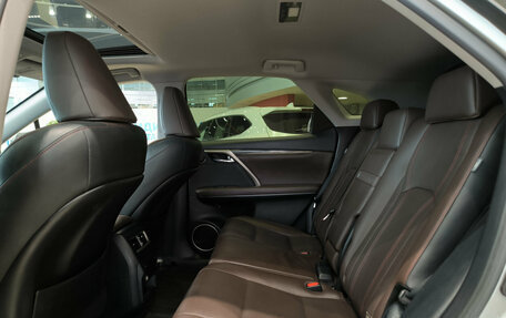 Lexus RX IV рестайлинг, 2018 год, 4 280 000 рублей, 15 фотография