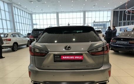 Lexus RX IV рестайлинг, 2018 год, 4 280 000 рублей, 7 фотография