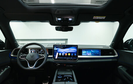 Volkswagen Teramont, 2025 год, 6 300 000 рублей, 25 фотография