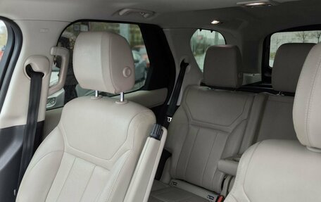 Land Rover Discovery IV, 2017 год, 3 500 000 рублей, 23 фотография