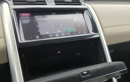 Land Rover Discovery IV, 2017 год, 3 500 000 рублей, 34 фотография