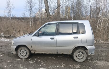 Nissan Cube II, 2000 год, 130 000 рублей, 4 фотография