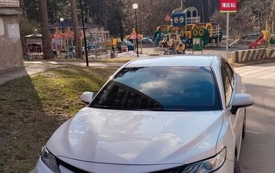 Toyota Camry, 2019 год, 3 300 000 рублей, 1 фотография