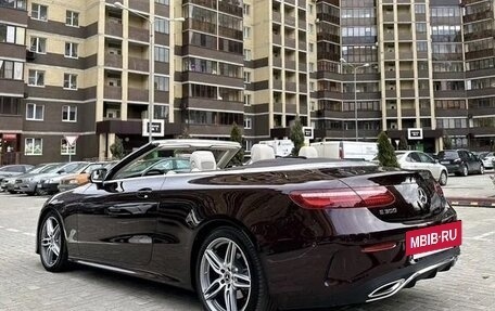 Mercedes-Benz E-Класс, 2018 год, 5 800 000 рублей, 10 фотография