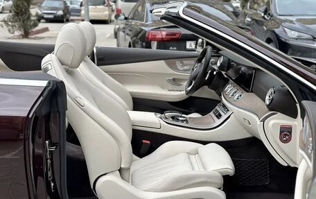 Mercedes-Benz E-Класс, 2018 год, 5 800 000 рублей, 27 фотография