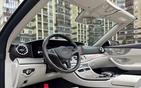 Mercedes-Benz E-Класс, 2018 год, 5 800 000 рублей, 33 фотография