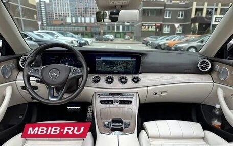 Mercedes-Benz E-Класс, 2018 год, 5 800 000 рублей, 34 фотография