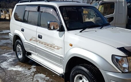 Toyota Land Cruiser Prado 90 рестайлинг, 1998 год, 2 330 000 рублей, 5 фотография