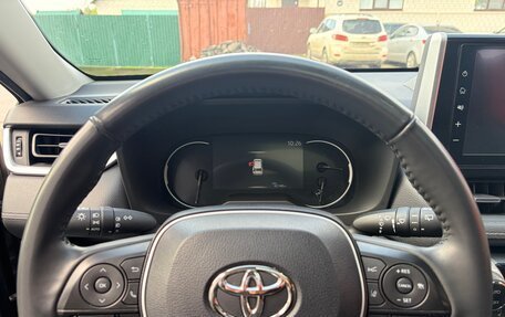 Toyota RAV4, 2021 год, 3 290 000 рублей, 12 фотография