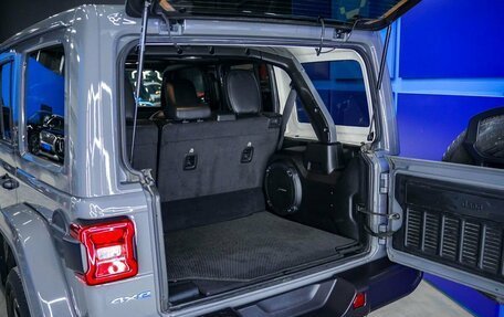 Jeep Wrangler, 2021 год, 6 300 000 рублей, 9 фотография