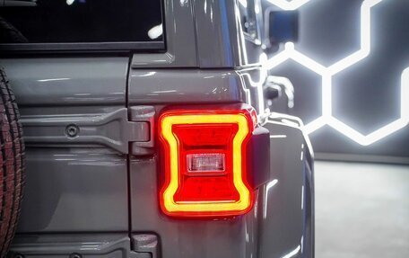 Jeep Wrangler, 2021 год, 6 300 000 рублей, 21 фотография