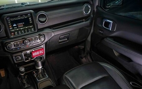 Jeep Wrangler, 2021 год, 6 300 000 рублей, 31 фотография