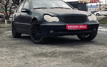 Mercedes-Benz C-Класс, 2002 год, 450 000 рублей, 3 фотография