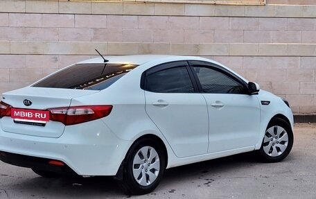 KIA Rio III рестайлинг, 2013 год, 600 000 рублей, 3 фотография
