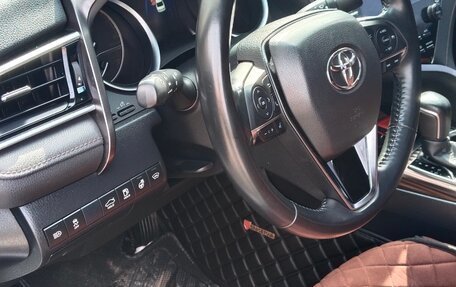 Toyota Camry, 2019 год, 3 300 000 рублей, 11 фотография