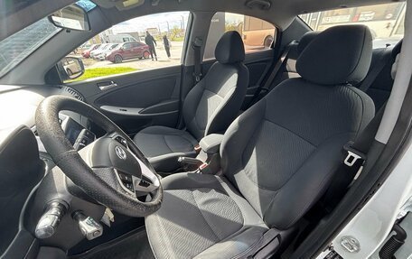 Hyundai Solaris II рестайлинг, 2011 год, 675 000 рублей, 8 фотография