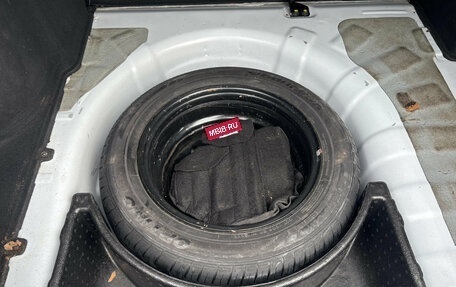 Hyundai Solaris II рестайлинг, 2011 год, 675 000 рублей, 19 фотография