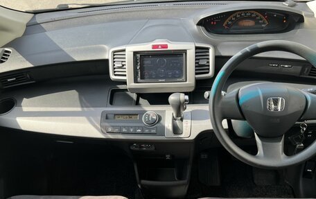 Honda Freed I, 2010 год, 930 000 рублей, 20 фотография